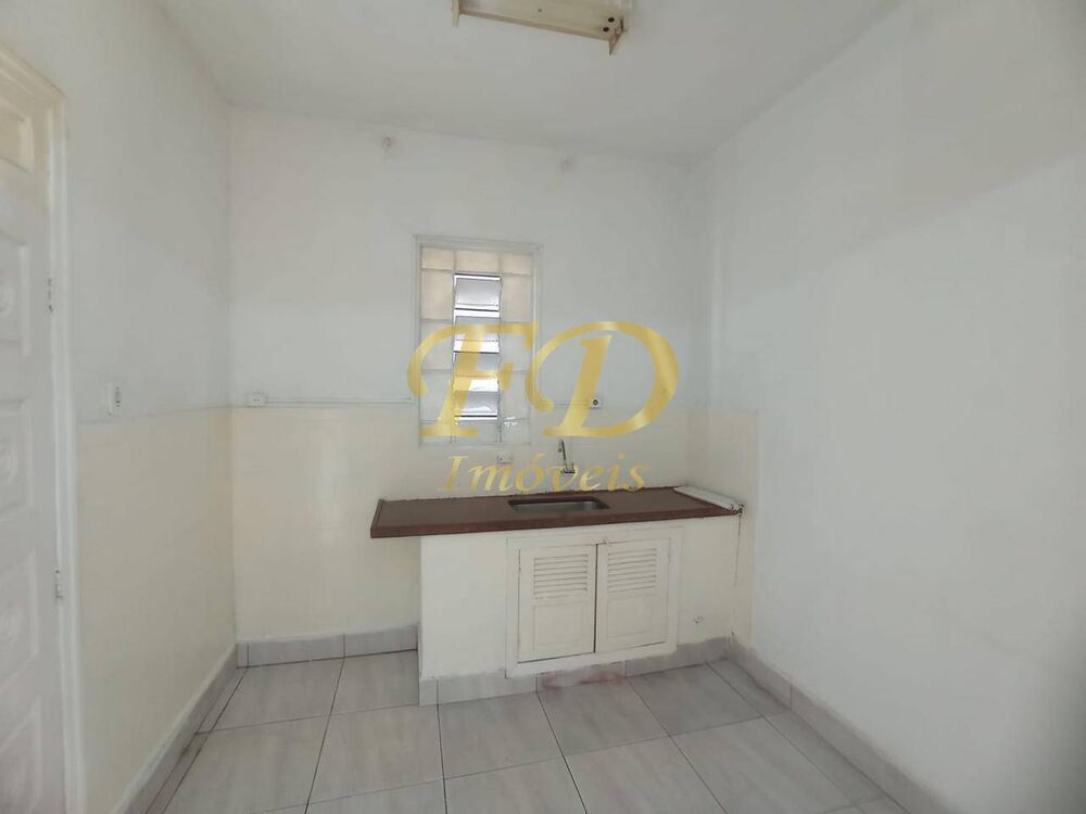 Casa à venda com 2 quartos, 230m² - Foto 11
