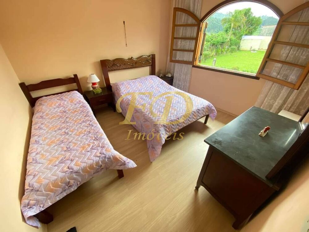 Chácara à venda com 4 quartos, 850m² - Foto 3
