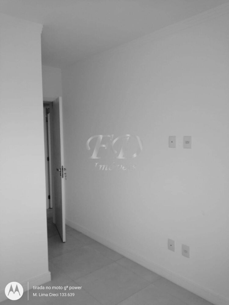 Apartamento à venda com 2 quartos, 77m² - Foto 4