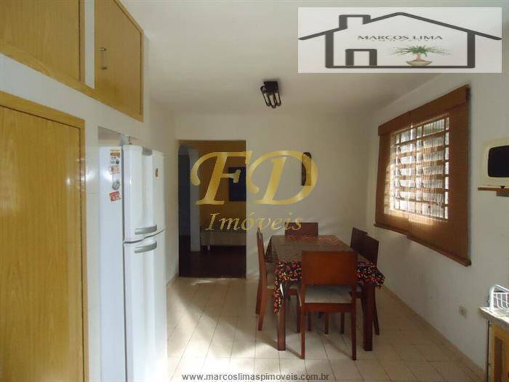 Chácara à venda com 3 quartos, 200m² - Foto 1