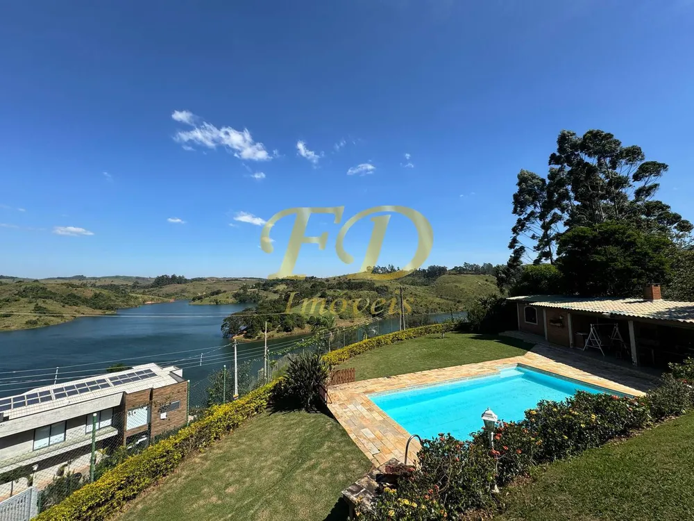 Chácara, 3 quartos, 1074 m² - Foto 1