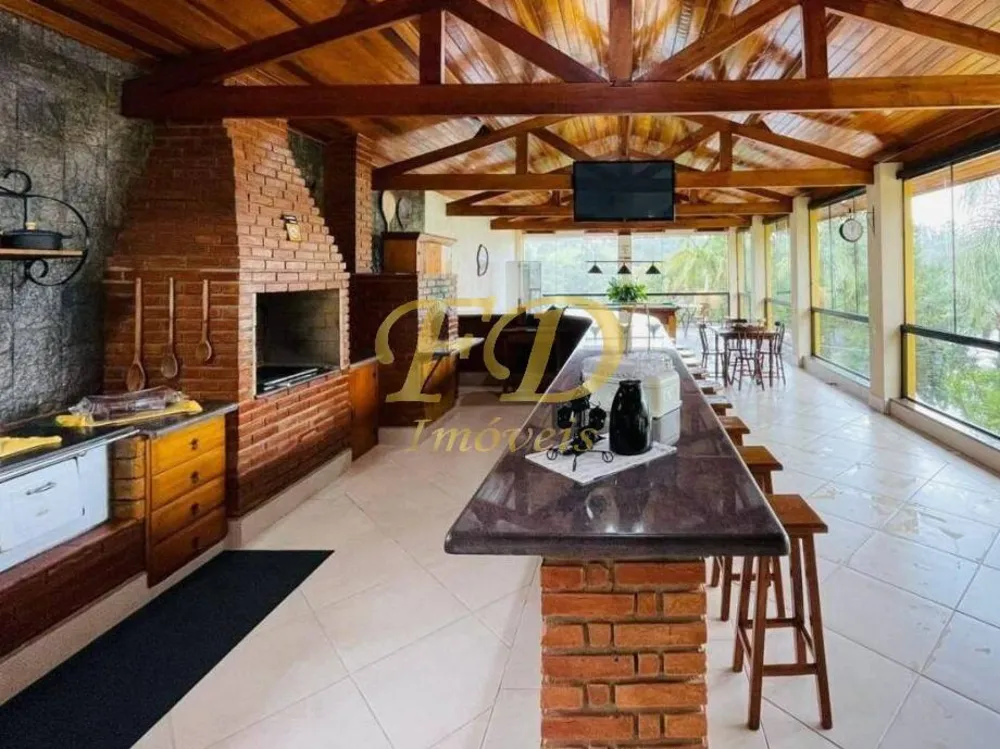 Chácara, 3 quartos, 1285 m² - Foto 2