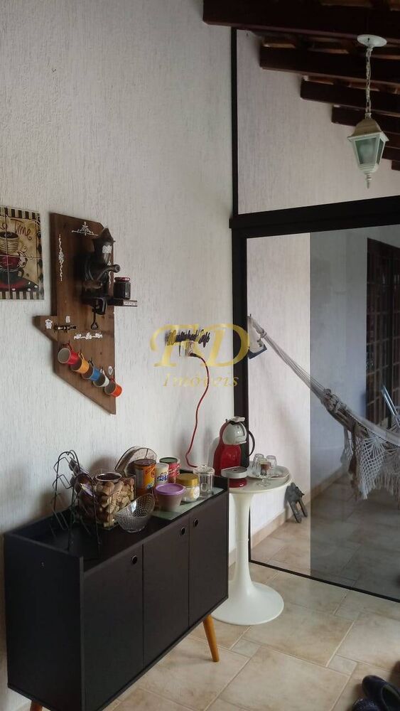 Chácara, 3 quartos, 1098 m² - Foto 1