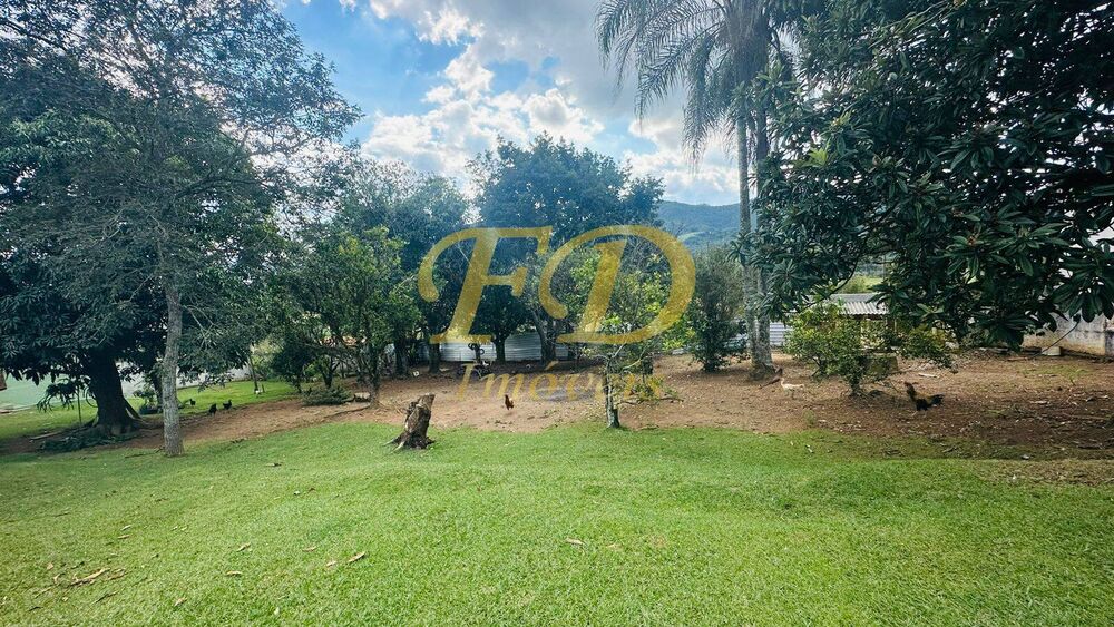 Chácara à venda com 6 quartos, 600m² - Foto 29