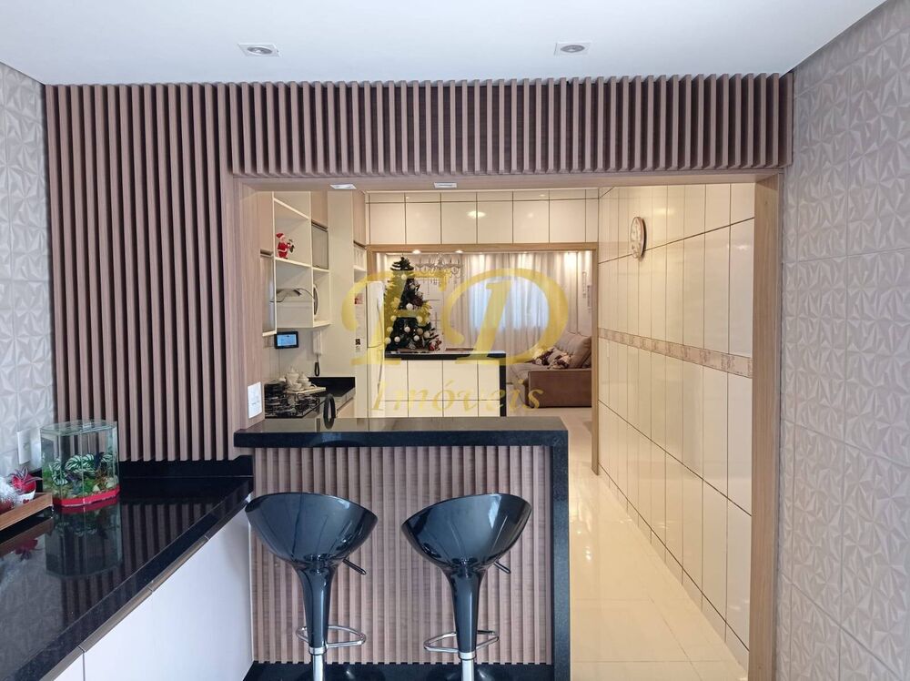 Casa, 3 quartos, 134 m² - Foto 2