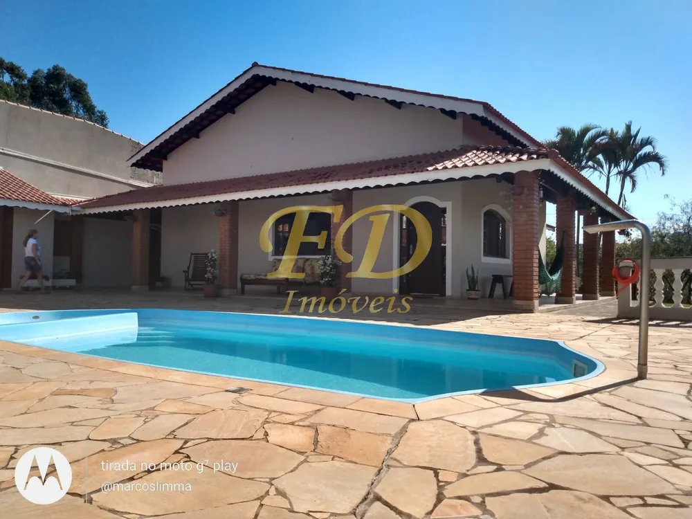 Chácara, 3 quartos, 1390 m² - Foto 2