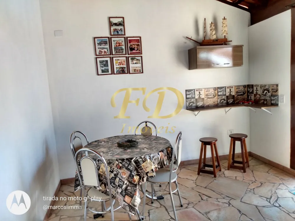 Chácara, 3 quartos, 1390 m² - Foto 1