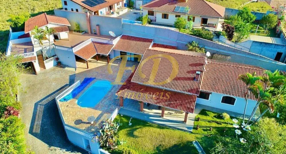 Fazenda à venda com 3 quartos, 476m² - Foto 1