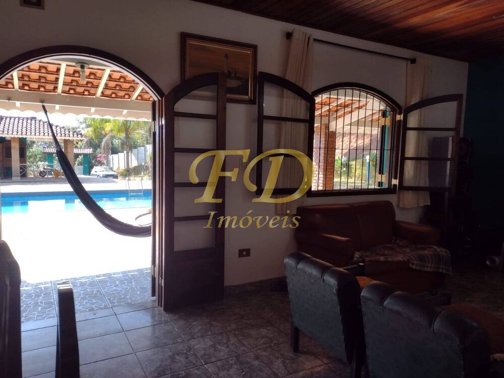 Chácara à venda com 3 quartos, 322m² - Foto 13