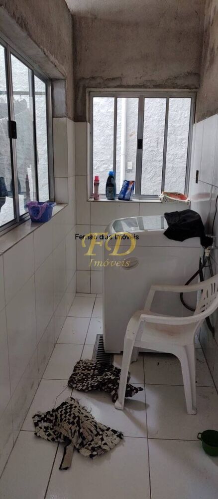 Sobrado à venda com 3 quartos, 140m² - Foto 2