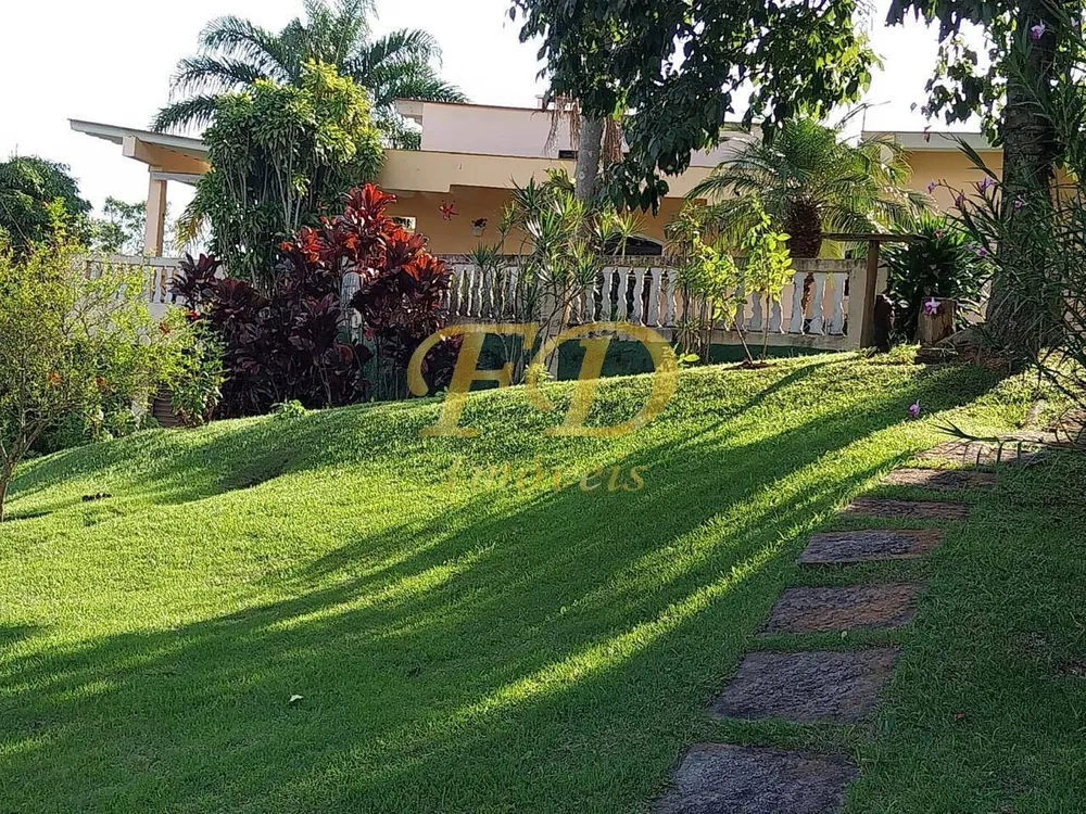 Chácara, 4 quartos, 3300 m² - Foto 1