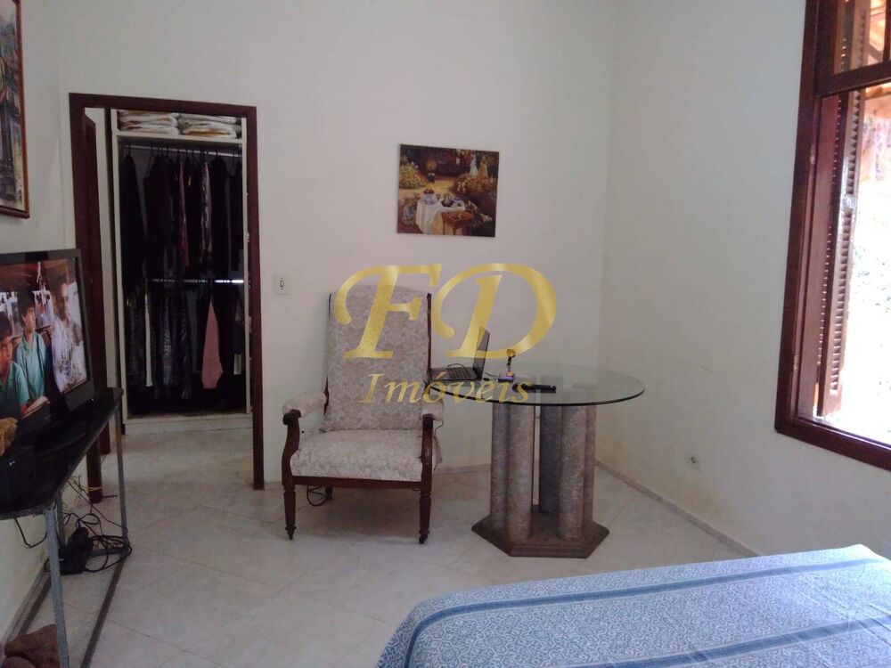 Casa, 3 quartos, 230 m² - Foto 3