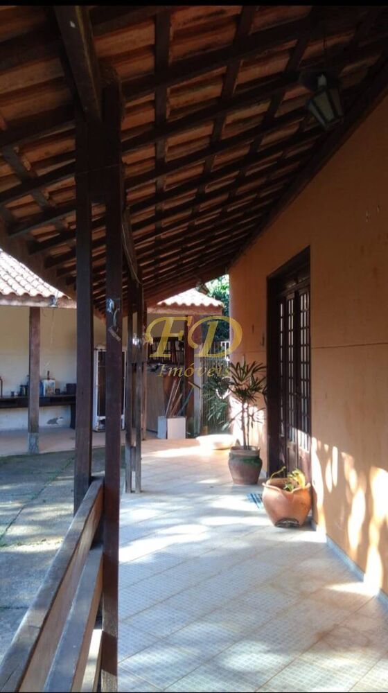 Casa, 3 quartos, 230 m² - Foto 1