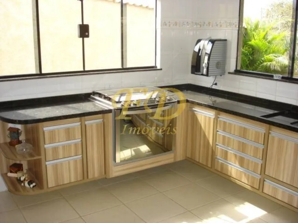 Casa, 3 quartos, 230 m² - Foto 3
