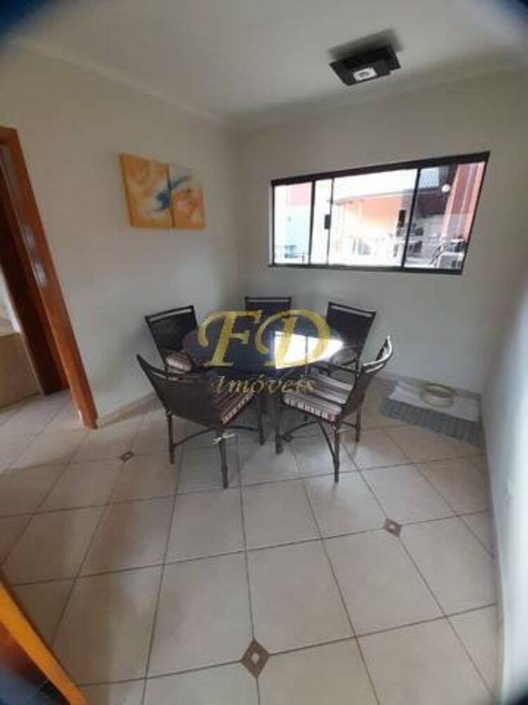 Casa à venda com 3 quartos, 230m² - Foto 3