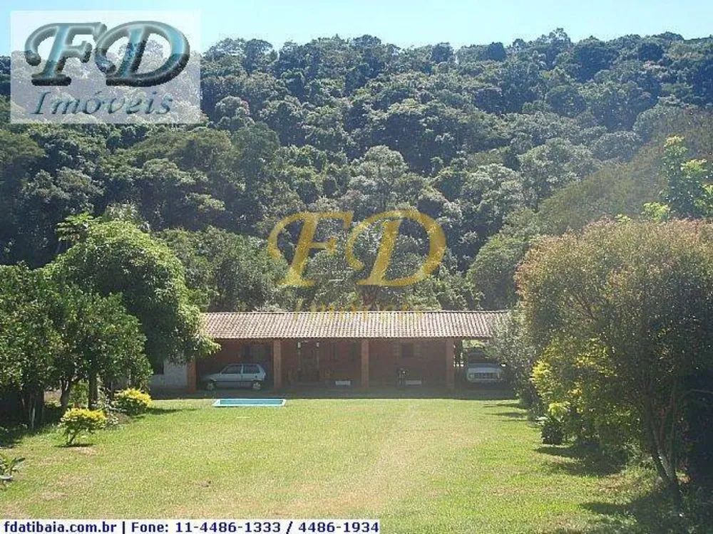 Chácara, 3 quartos, 1946 m² - Foto 1