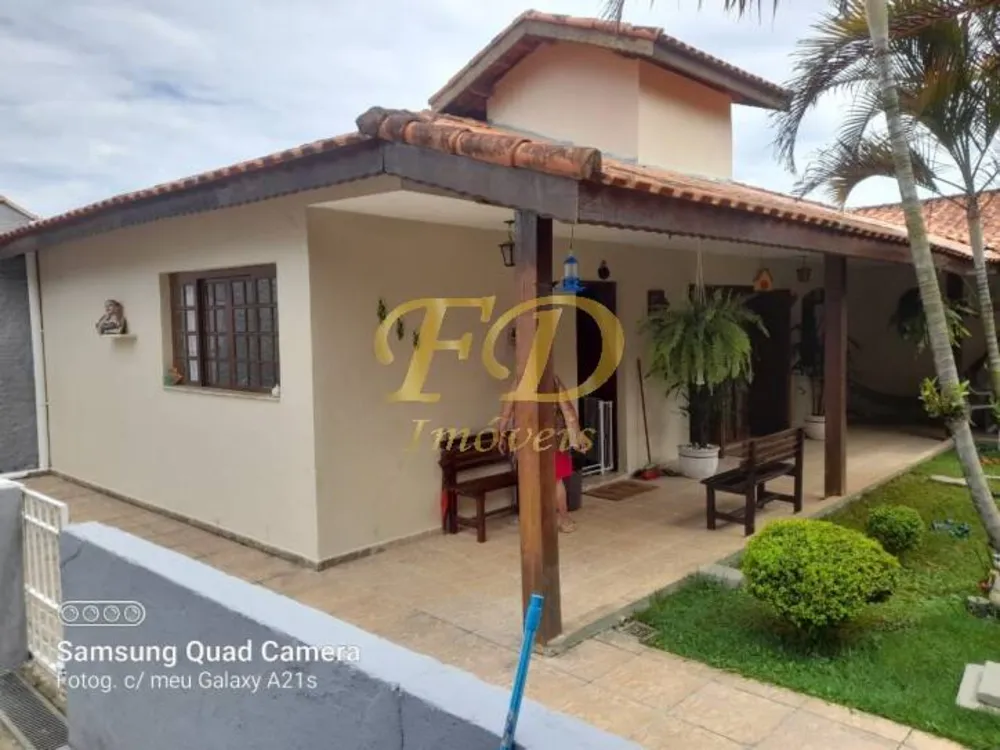 Chácara, 3 quartos, 800 m² - Foto 1