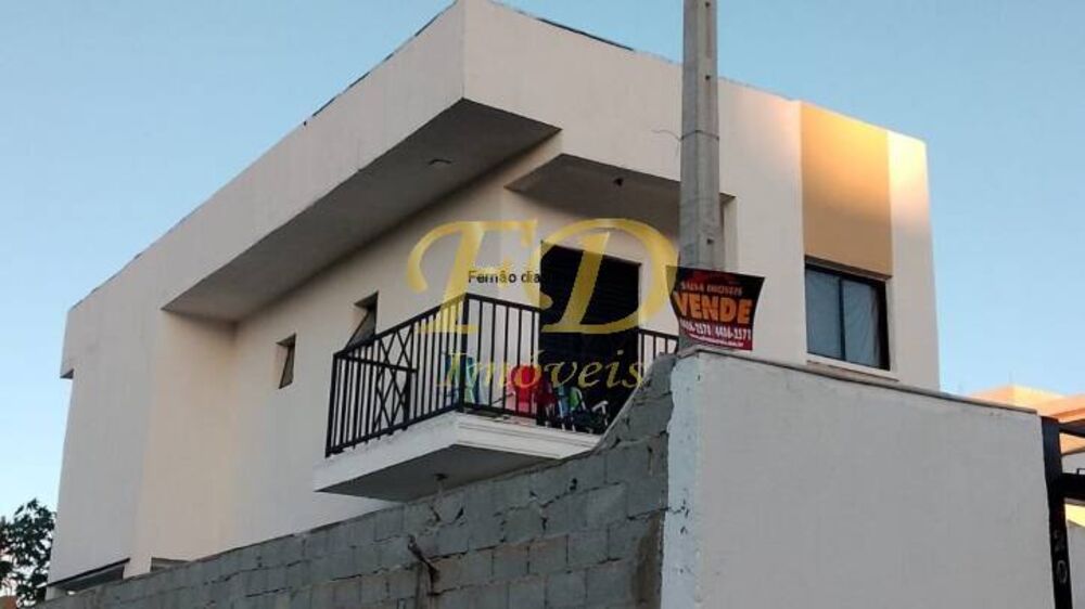 Casa à venda com 3 quartos, 115m² - Foto 3