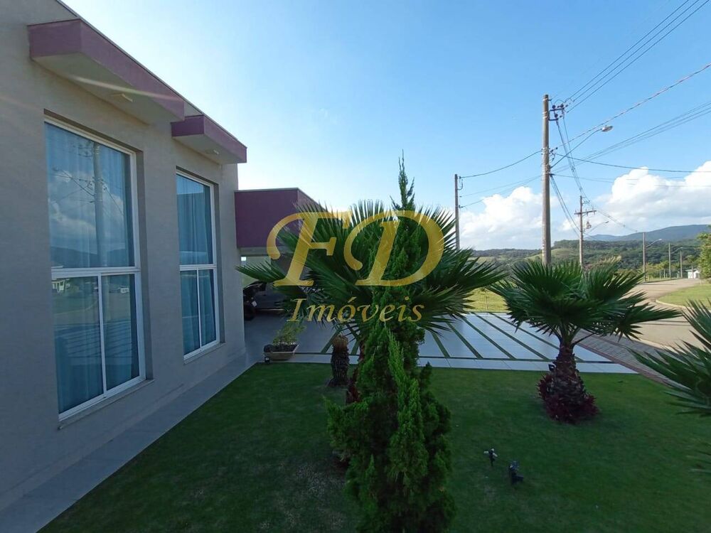 Casa de Condomínio à venda com 3 quartos, 280m² - Foto 1