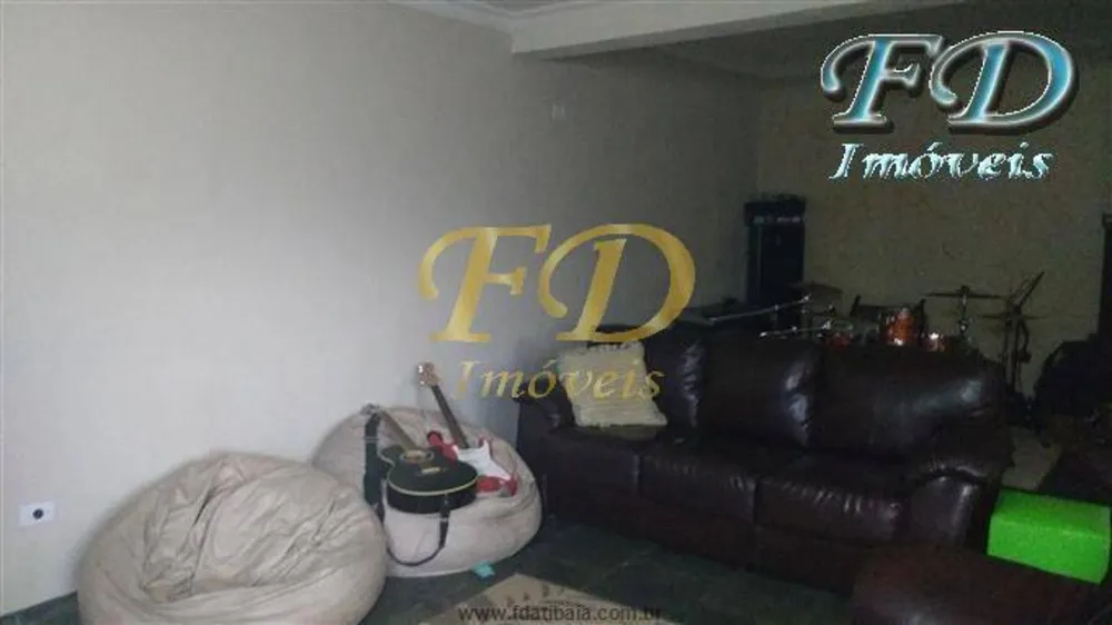 Casa, 3 quartos, 1 m² - Foto 2