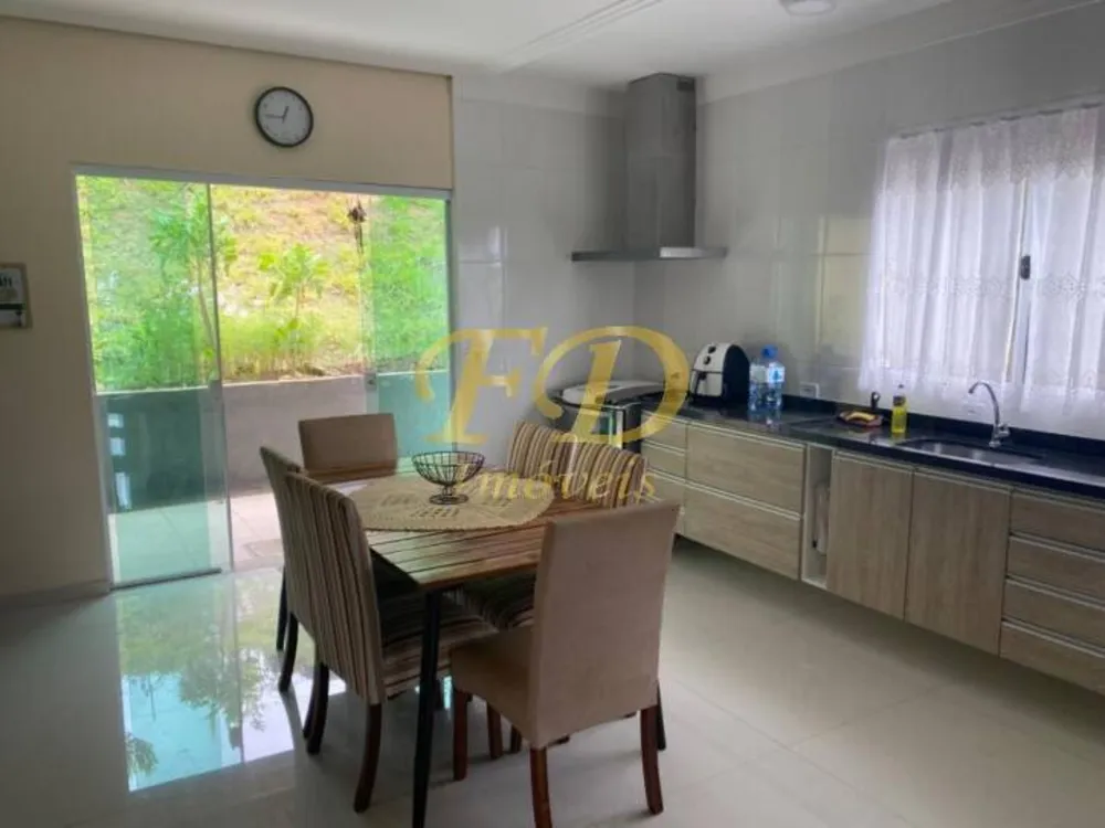 Casa, 3 quartos, 187 m² - Foto 2