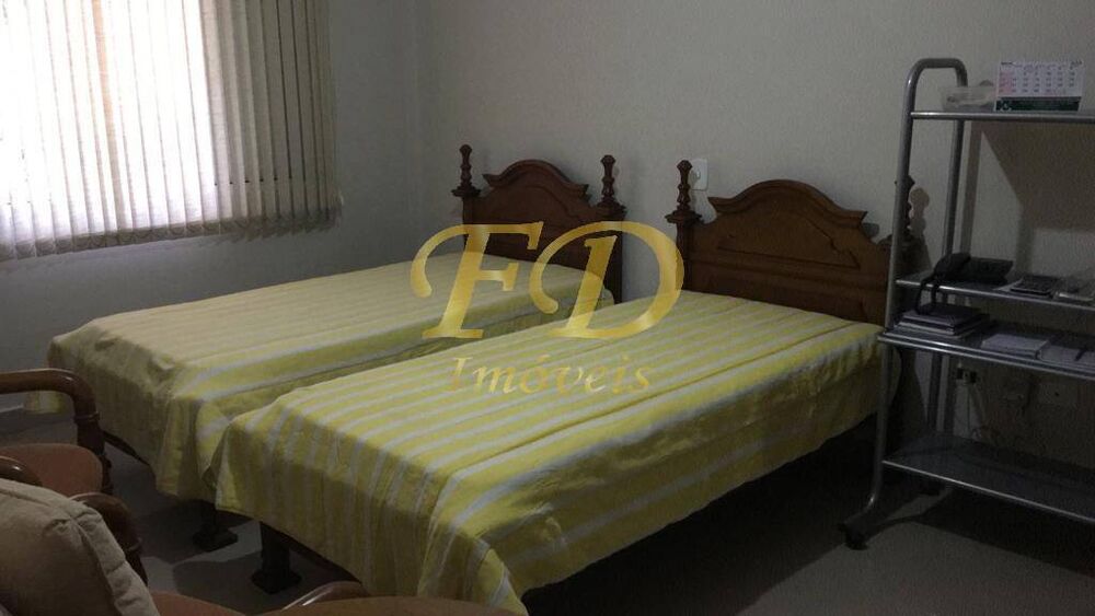 Casa, 4 quartos, 285 m² - Foto 2