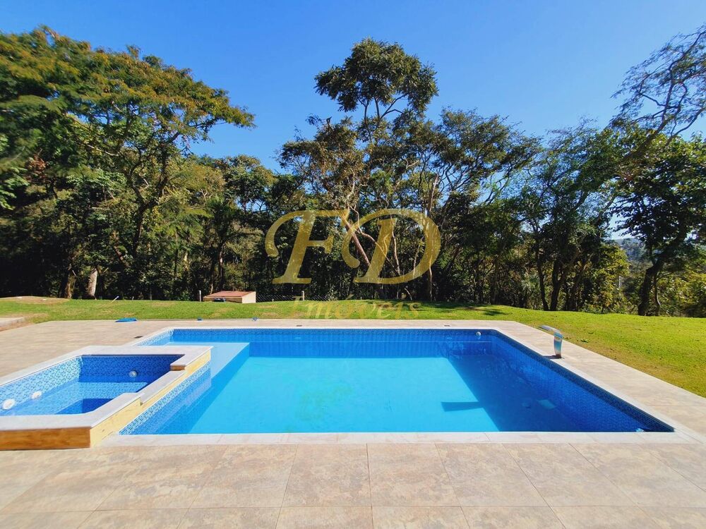 Chácara à venda com 3 quartos, 200m² - Foto 2