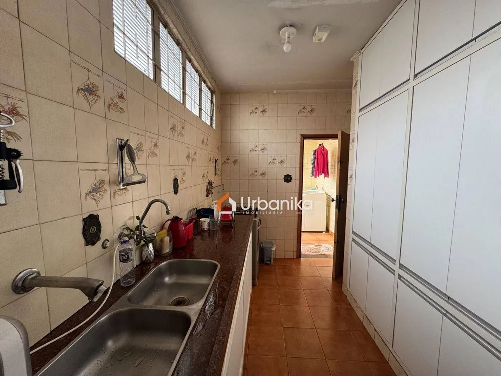 Casa, 3 quartos, 196 m² - Foto 11