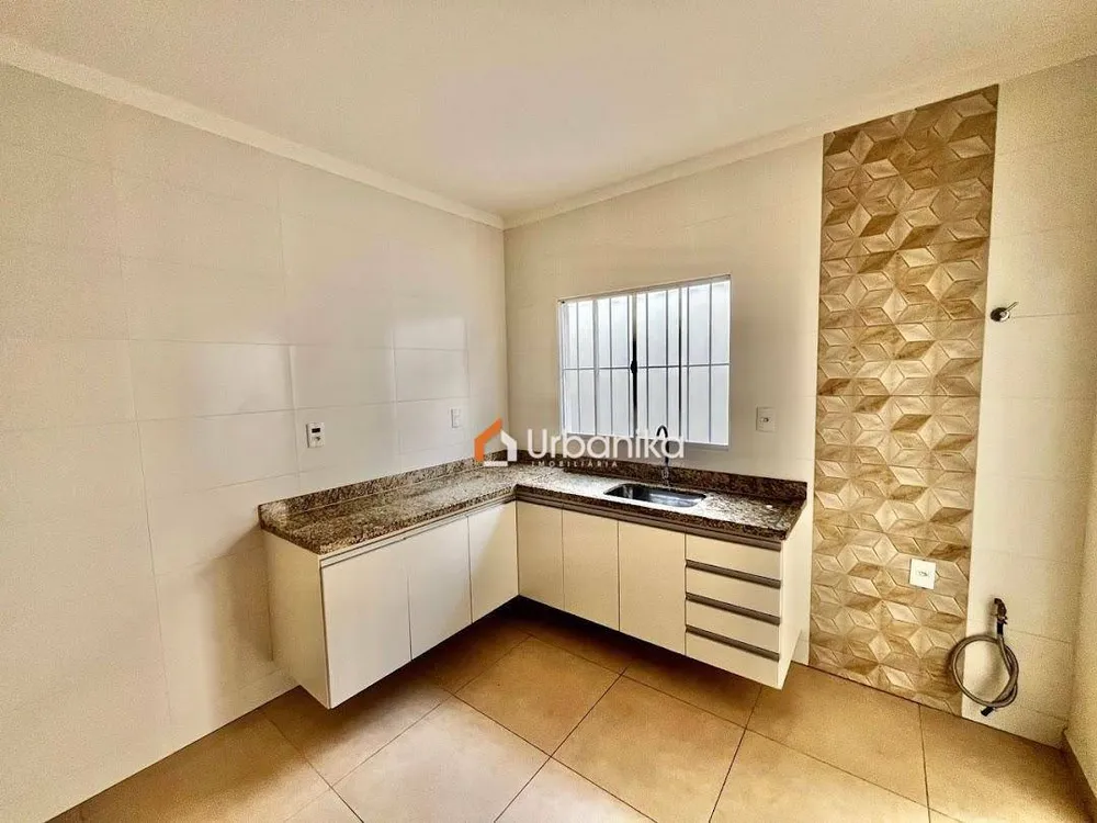 Casa, 3 quartos, 109 m² - Foto 1