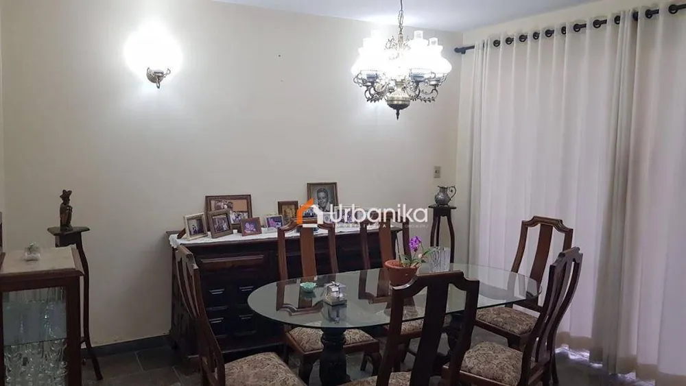Casa, 3 quartos, 234 m² - Foto 10