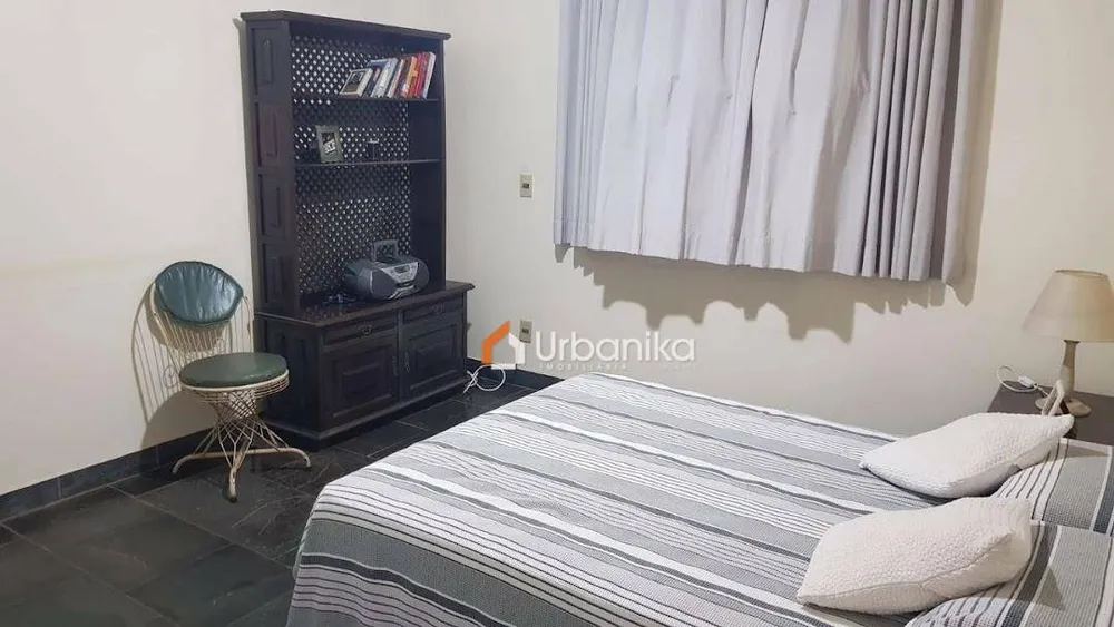 Casa, 3 quartos, 234 m² - Foto 8