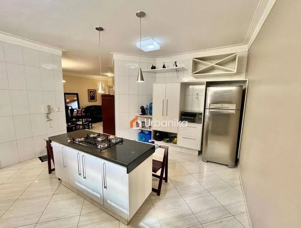 Casa, 4 quartos, 204 m² - Foto 8