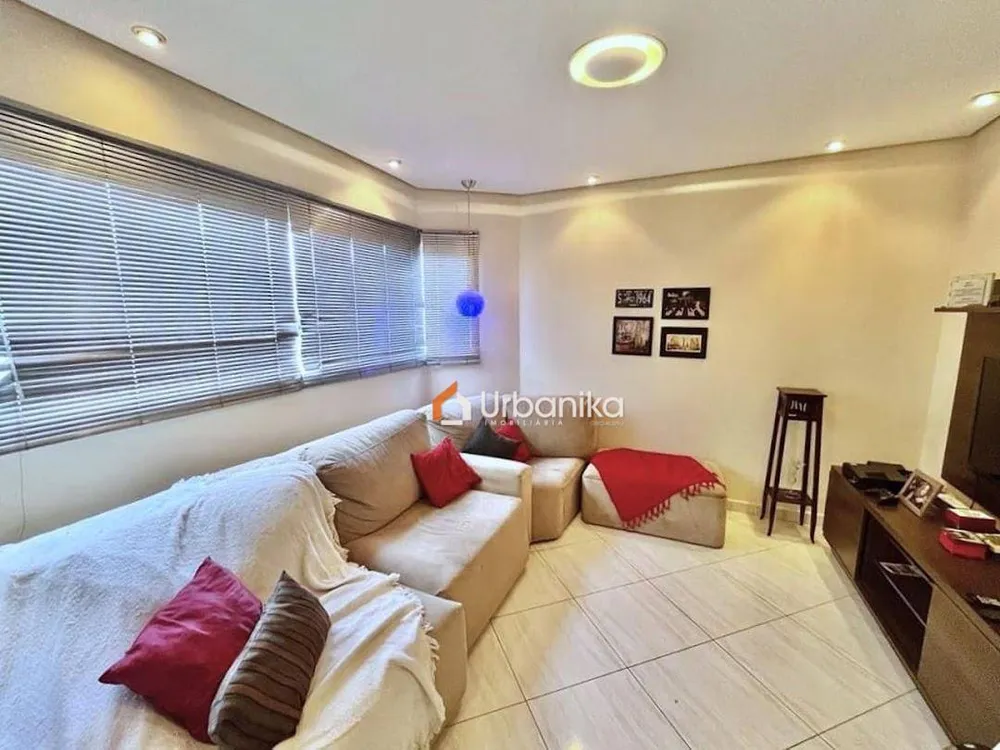 Casa, 4 quartos, 204 m² - Foto 3