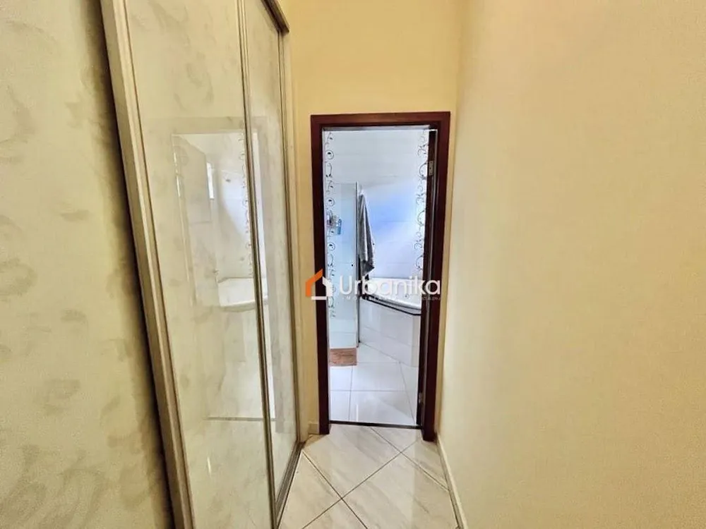 Casa, 4 quartos, 204 m² - Foto 4