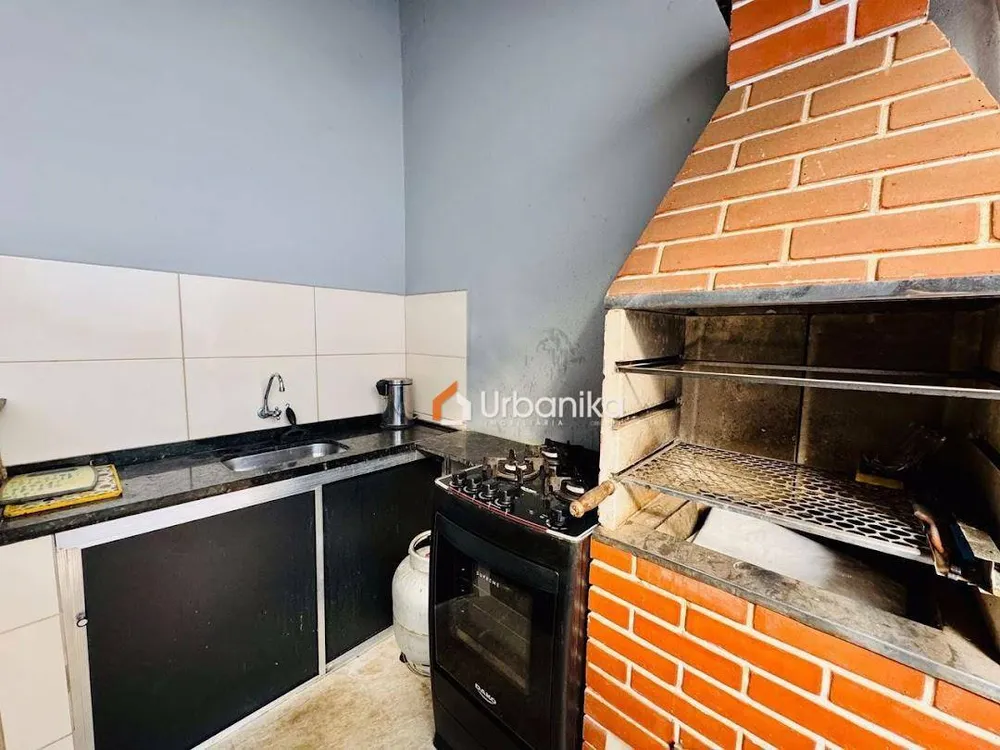 Casa, 3 quartos, 114 m² - Foto 1
