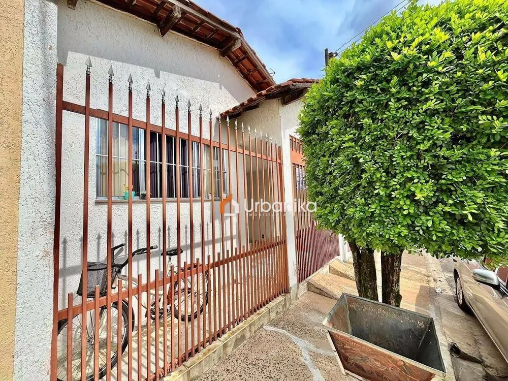 Casa, 2 quartos, 109 m² - Foto 2