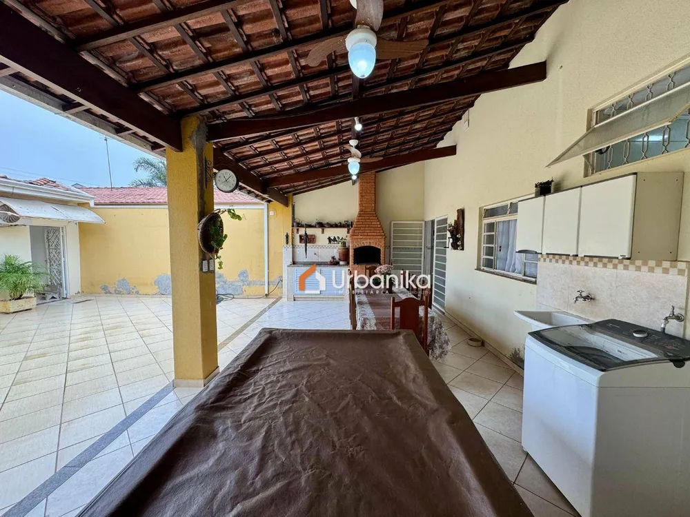 Casa, 3 quartos, 160 m² - Foto 1