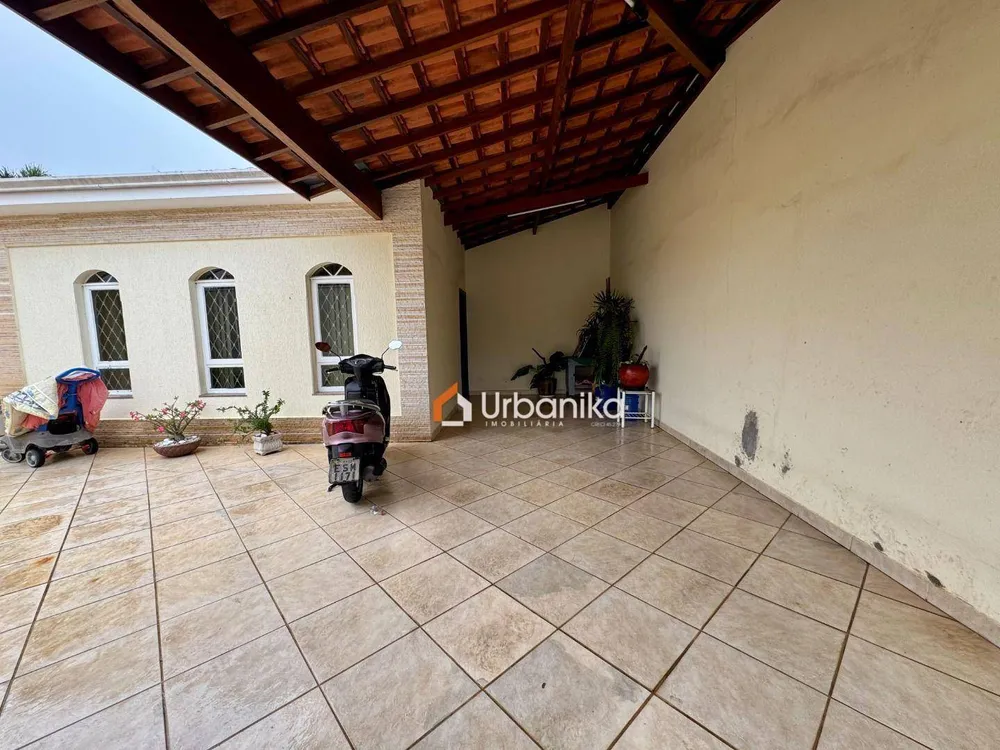 Casa, 3 quartos, 160 m² - Foto 2