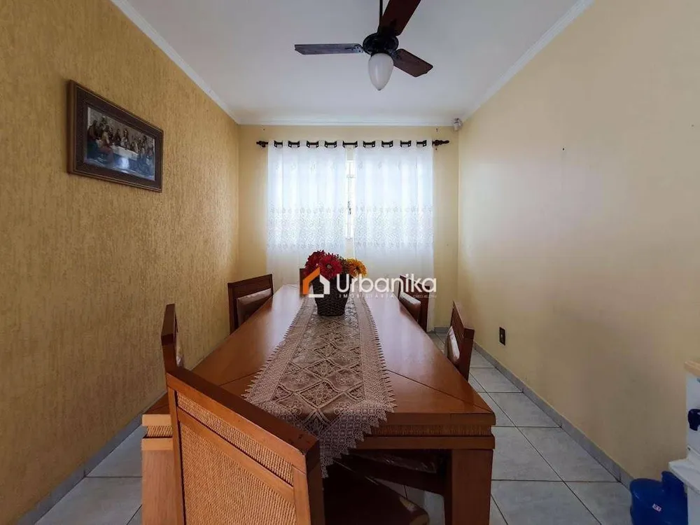 Casa, 3 quartos, 200 m² - Foto 13