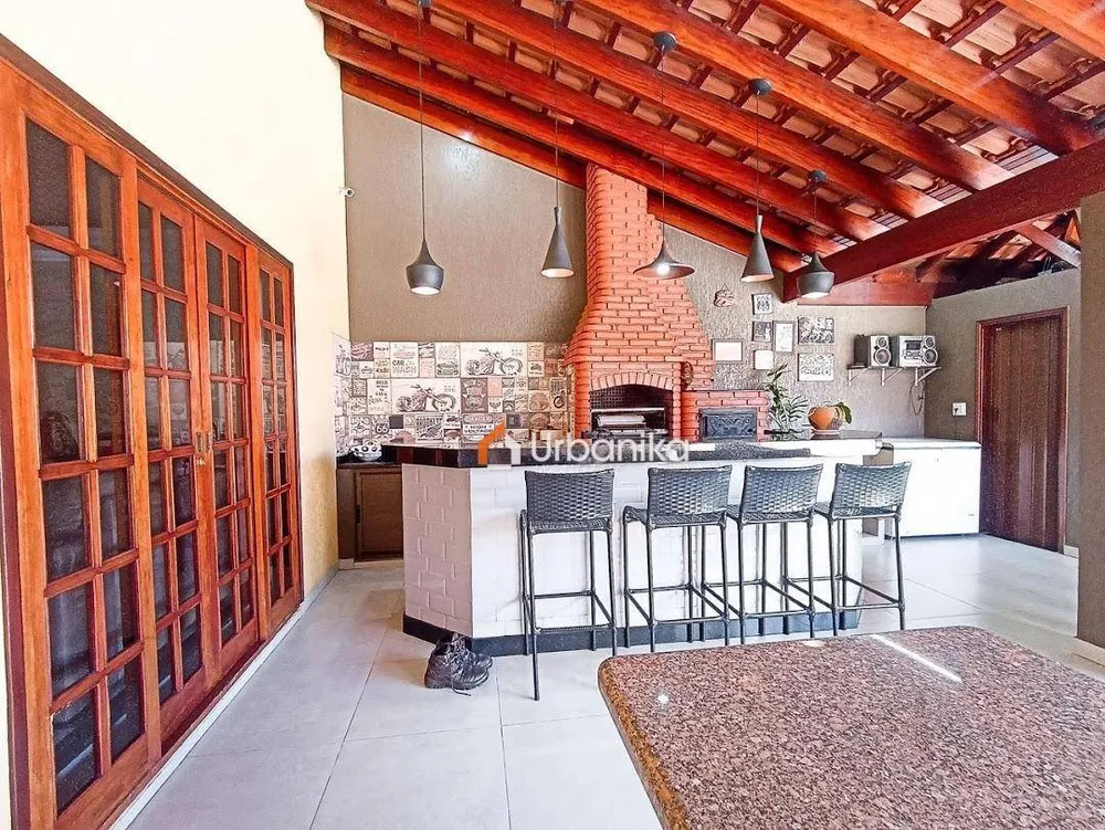 Casa, 2 quartos, 151 m² - Foto 1