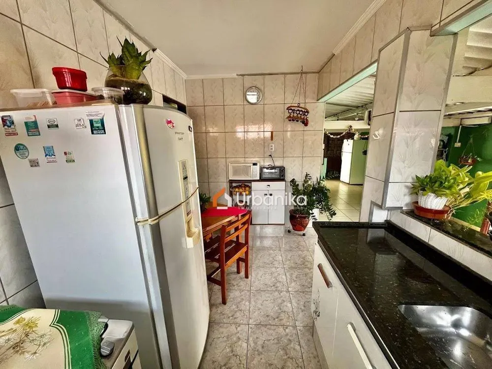 Casa, 3 quartos, 182 m² - Foto 10