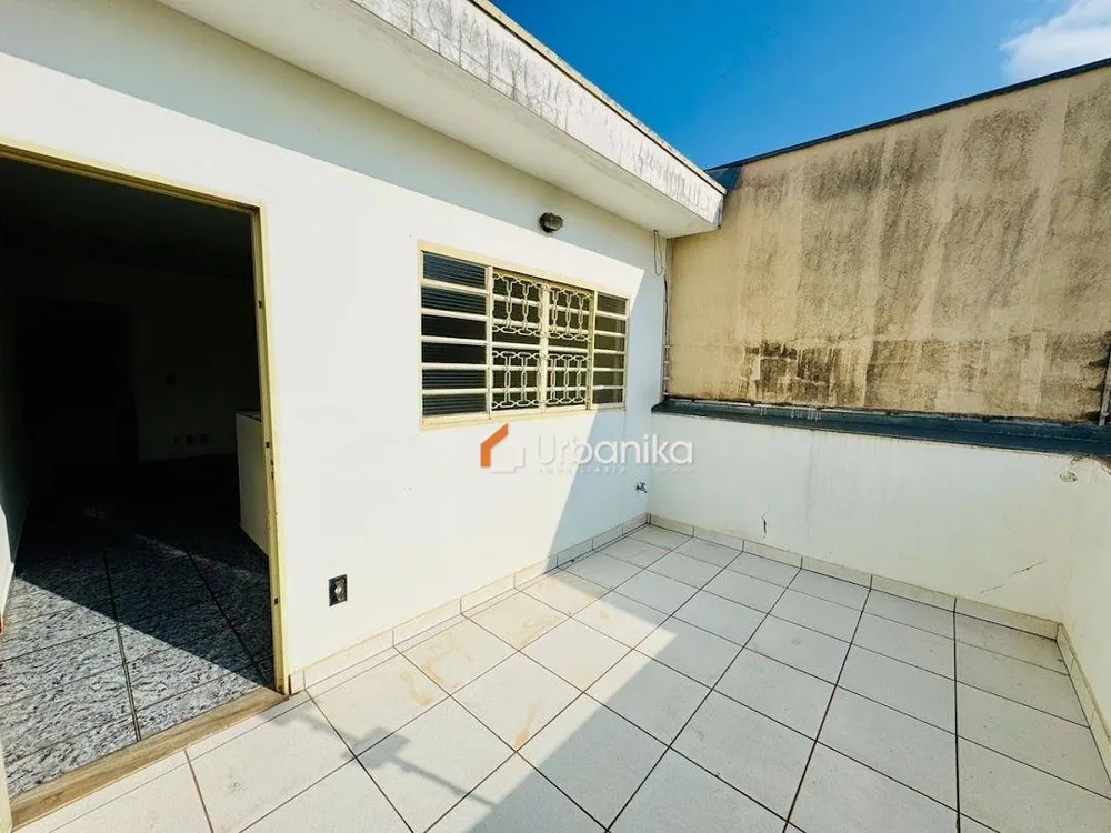 Casa, 3 quartos, 210 m² - Foto 9