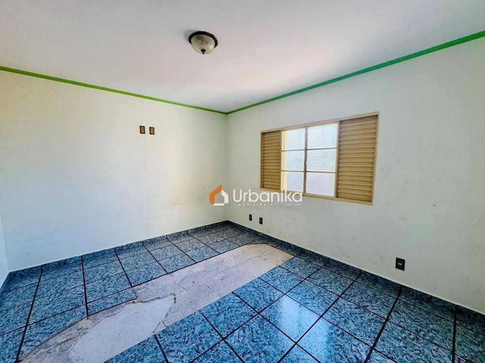 Casa, 3 quartos, 210 m² - Foto 8
