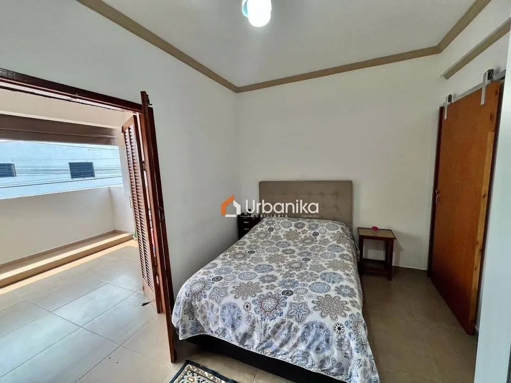Sobrado, 3 quartos, 192 m² - Foto 1