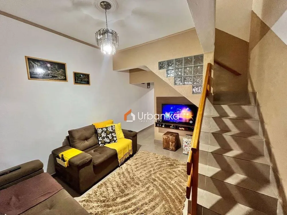 Sobrado, 3 quartos, 192 m² - Foto 2