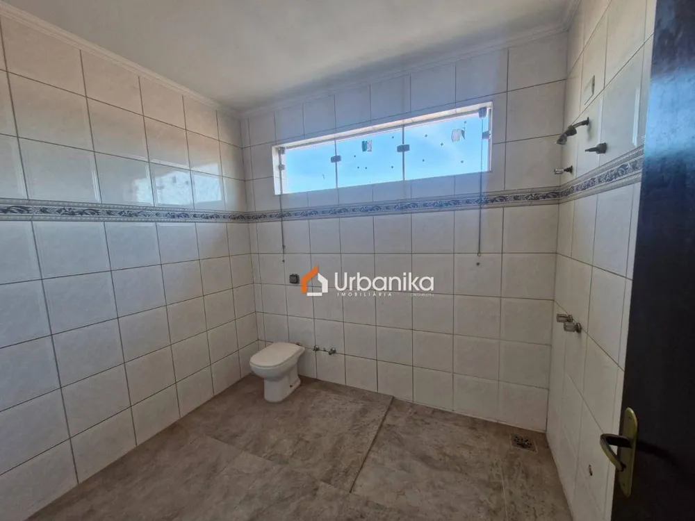 Casa, 4 quartos, 230 m² - Foto 4