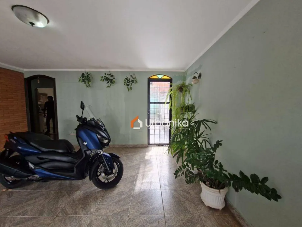 Casa, 3 quartos, 200 m² - Foto 2