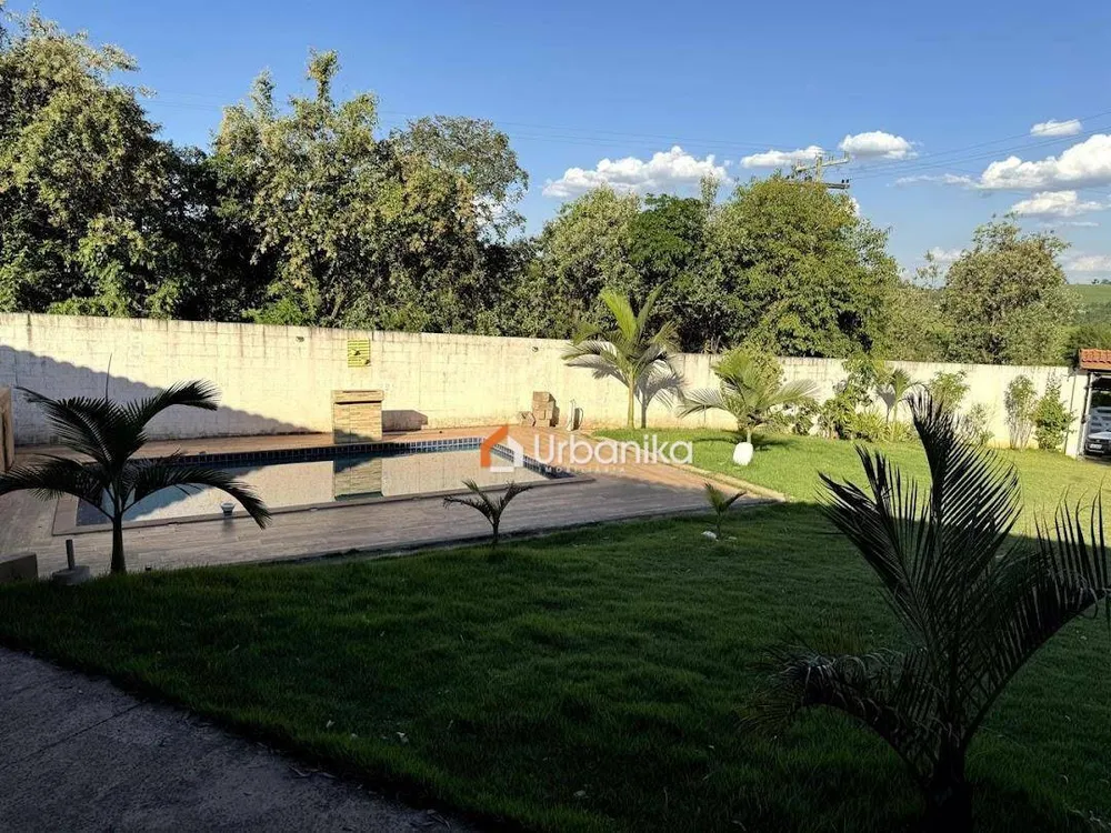 Chácara, 3 quartos, 884 m² - Foto 4