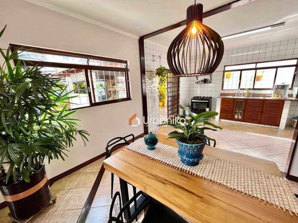 Sobrado, 3 quartos, 230 m² - Foto 2