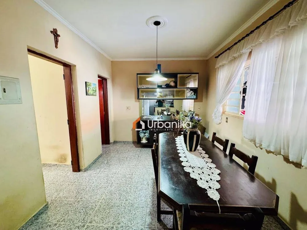 Casa, 3 quartos, 198 m² - Foto 11